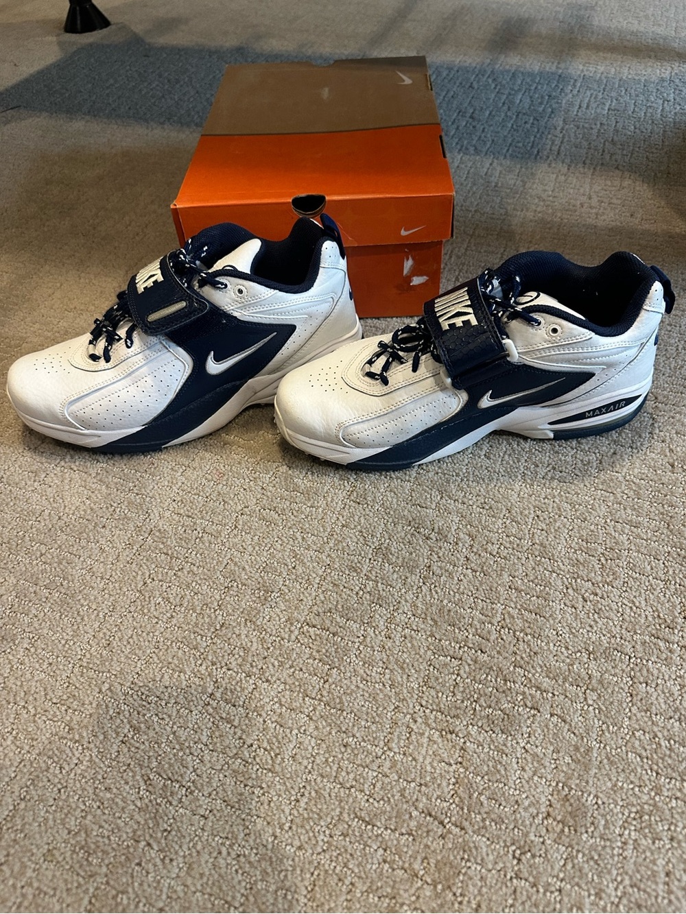 Nike Air Max Prevent White Navy Training Shoes Size 9.5